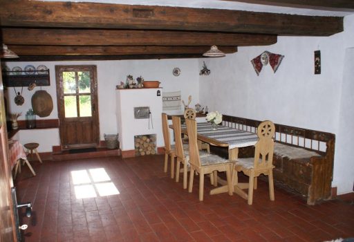 Casa Porumbacu 295, in Transilvania